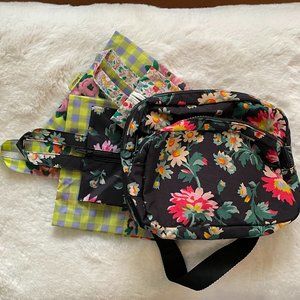 NWOT BAGGU LAURA ASHLEY RHIAN DAISY FANNY PACK + 3D ZIP SET